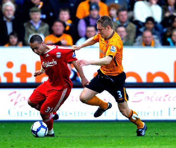 足球场上没 足球场上没